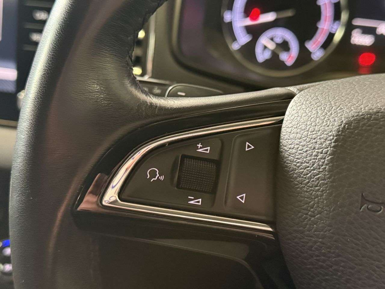 2020 SKODA KAROQ 2020 SKODA KAROQ