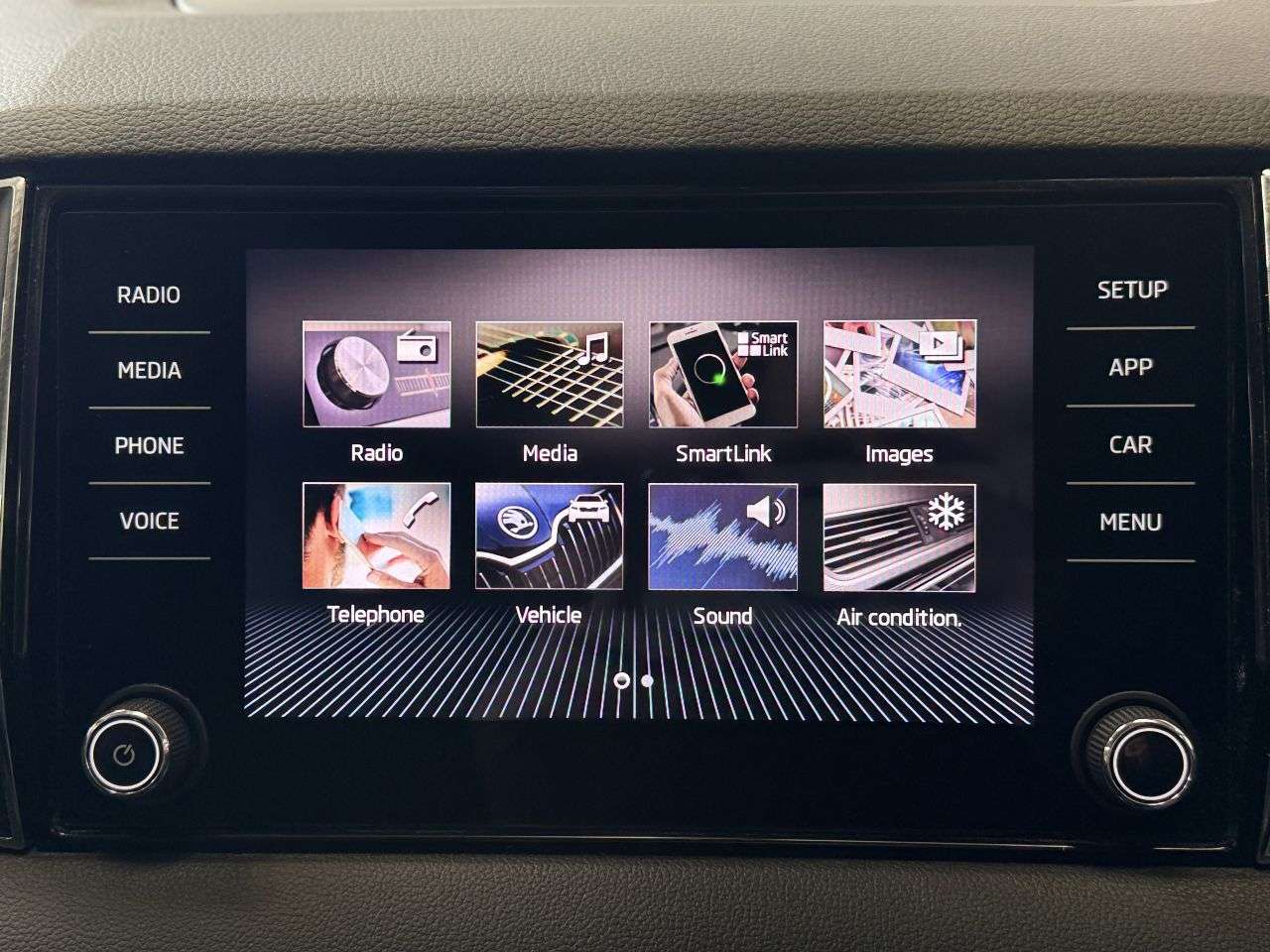 2020 SKODA KAROQ 2020 SKODA KAROQ