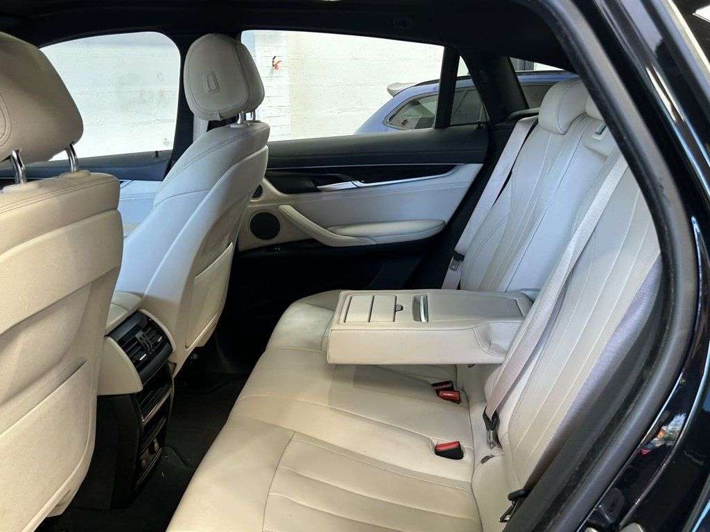 2018 BMW X6 2018 BMW X6