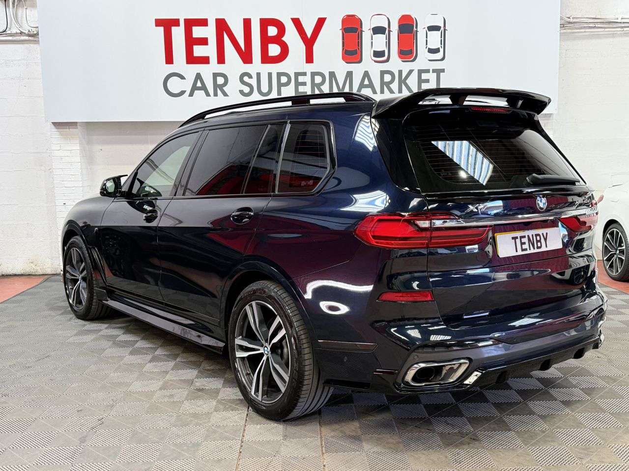 2021 BMW X7 2021 BMW X7