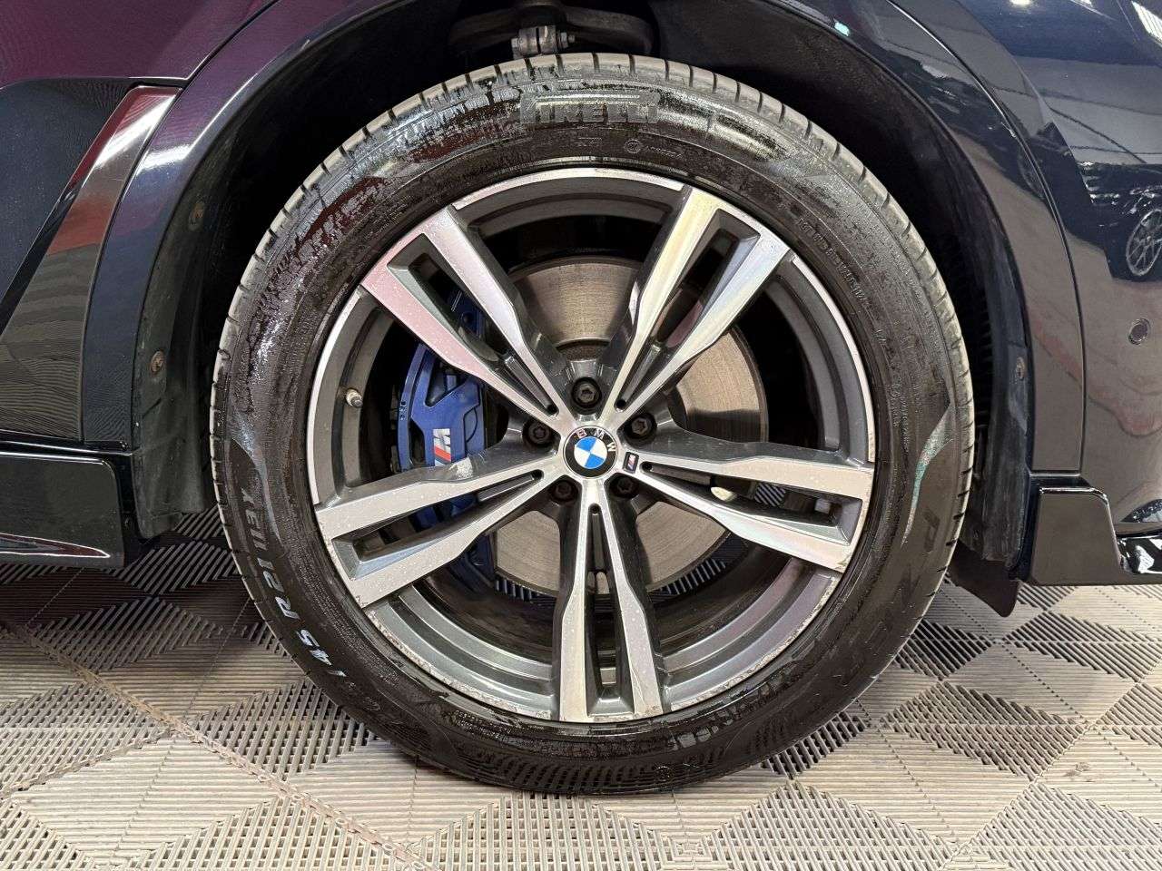 2021 BMW X7 2021 BMW X7