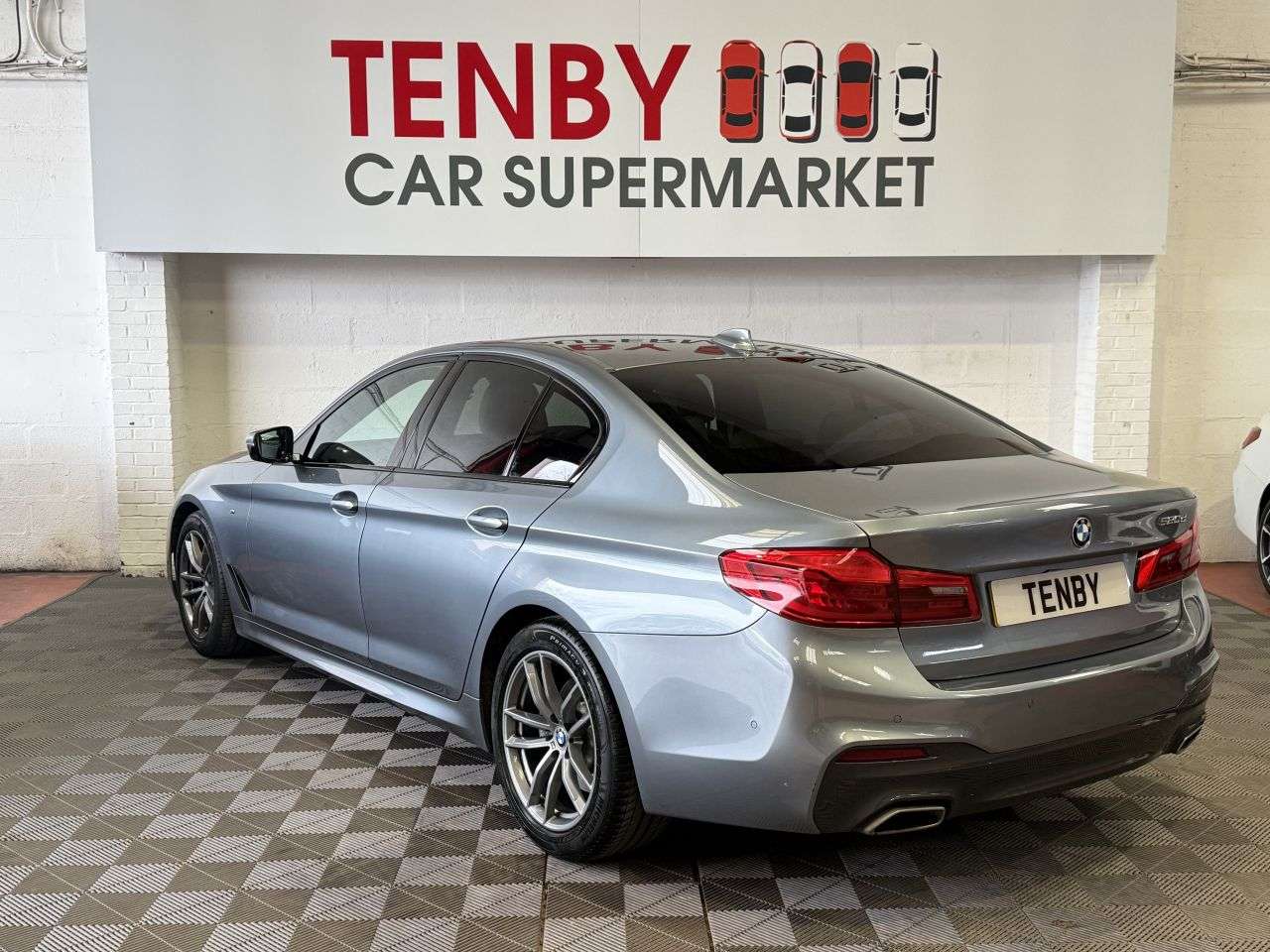 2018 BMW 5 SERIES 2018 BMW 5 SERIES