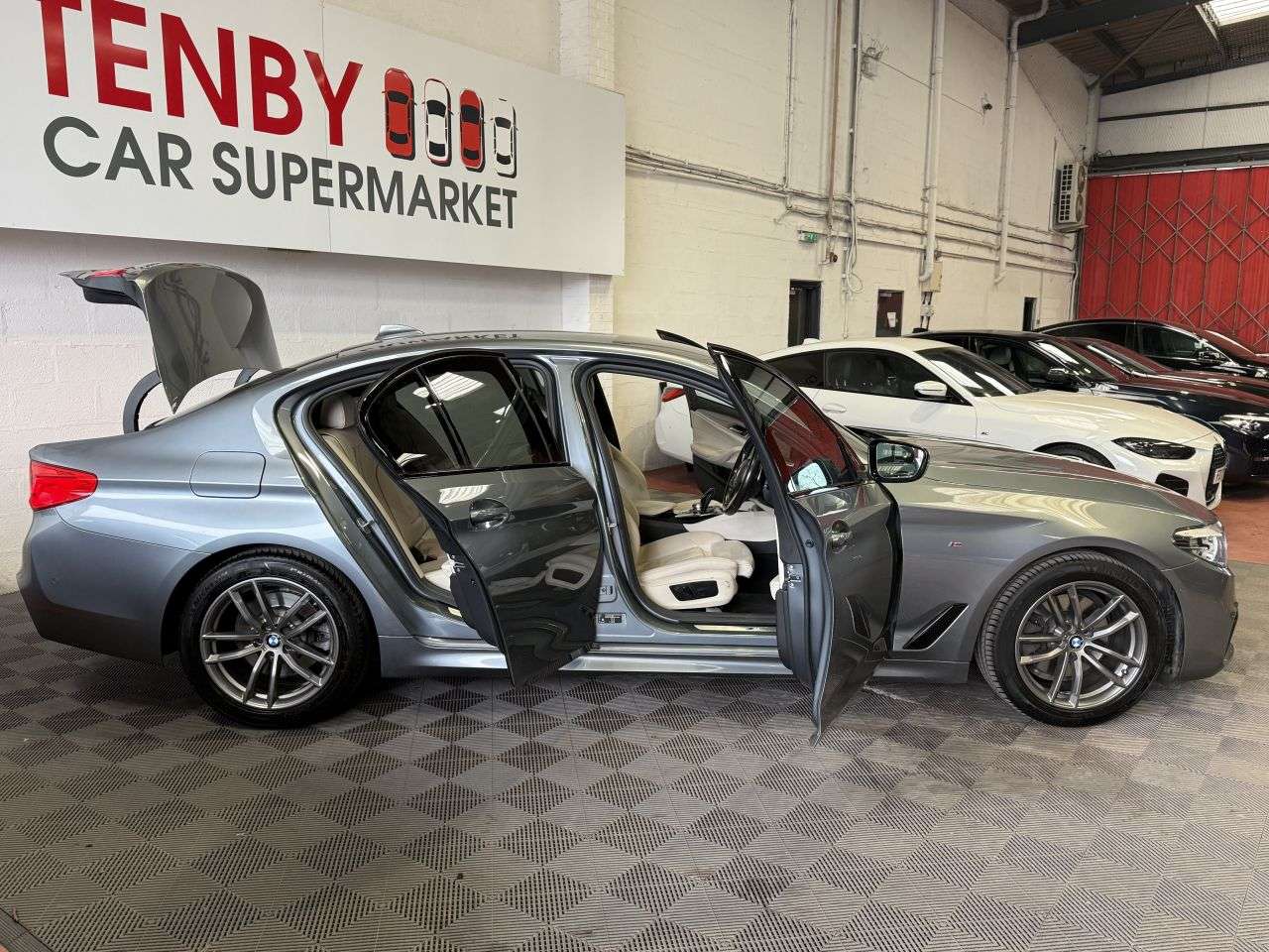 2018 BMW 5 SERIES 2018 BMW 5 SERIES