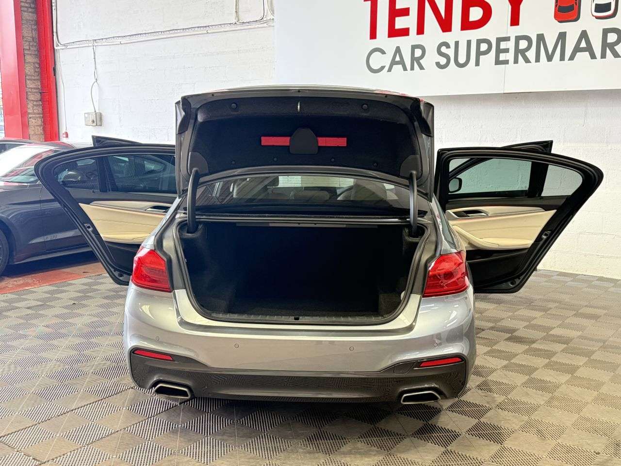 2018 BMW 5 SERIES 2018 BMW 5 SERIES