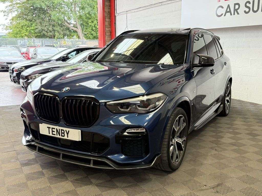 A 2019 BMW X5 3.0 30d M Sport SUV 5dr Diesel Auto xDrive Euro 6 (s/s) (265 ps) A 2019 BMW X5 3.0 30d M Sport SUV 5dr Diesel Auto xDrive Euro 6 (s/s) (265 ps)