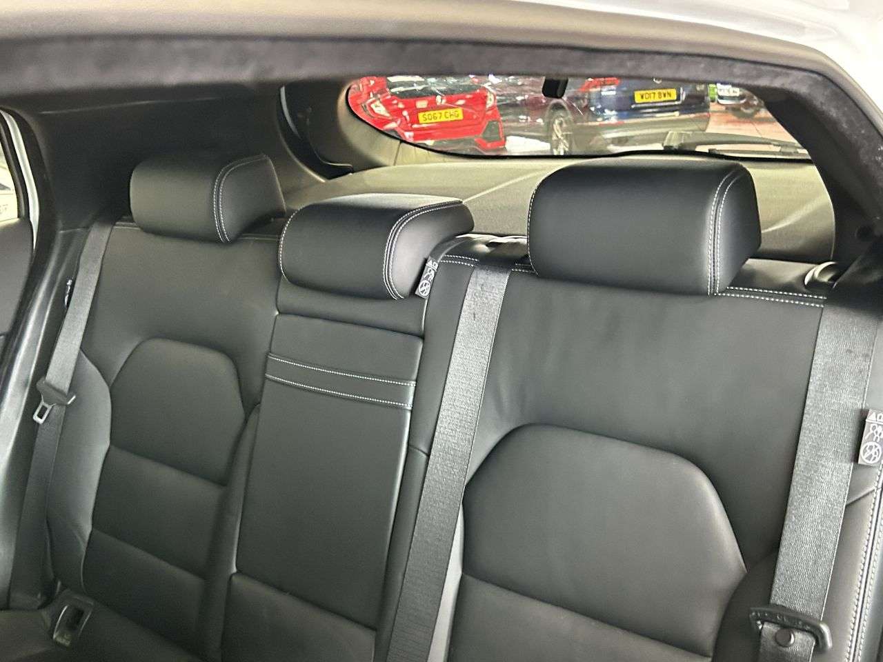 2016 INFINITI Q30 2016 INFINITI Q30