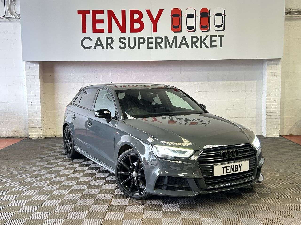 A 2018 AUDI A3 TFSI S LINE BLACK EDITION A 2018 AUDI A3 TFSI S LINE BLACK EDITION