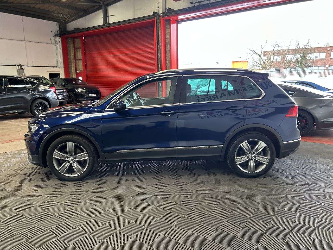 2017 VOLKSWAGEN TIGUAN 2017 VOLKSWAGEN TIGUAN