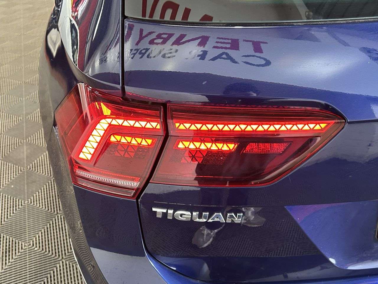 2017 VOLKSWAGEN TIGUAN 2017 VOLKSWAGEN TIGUAN