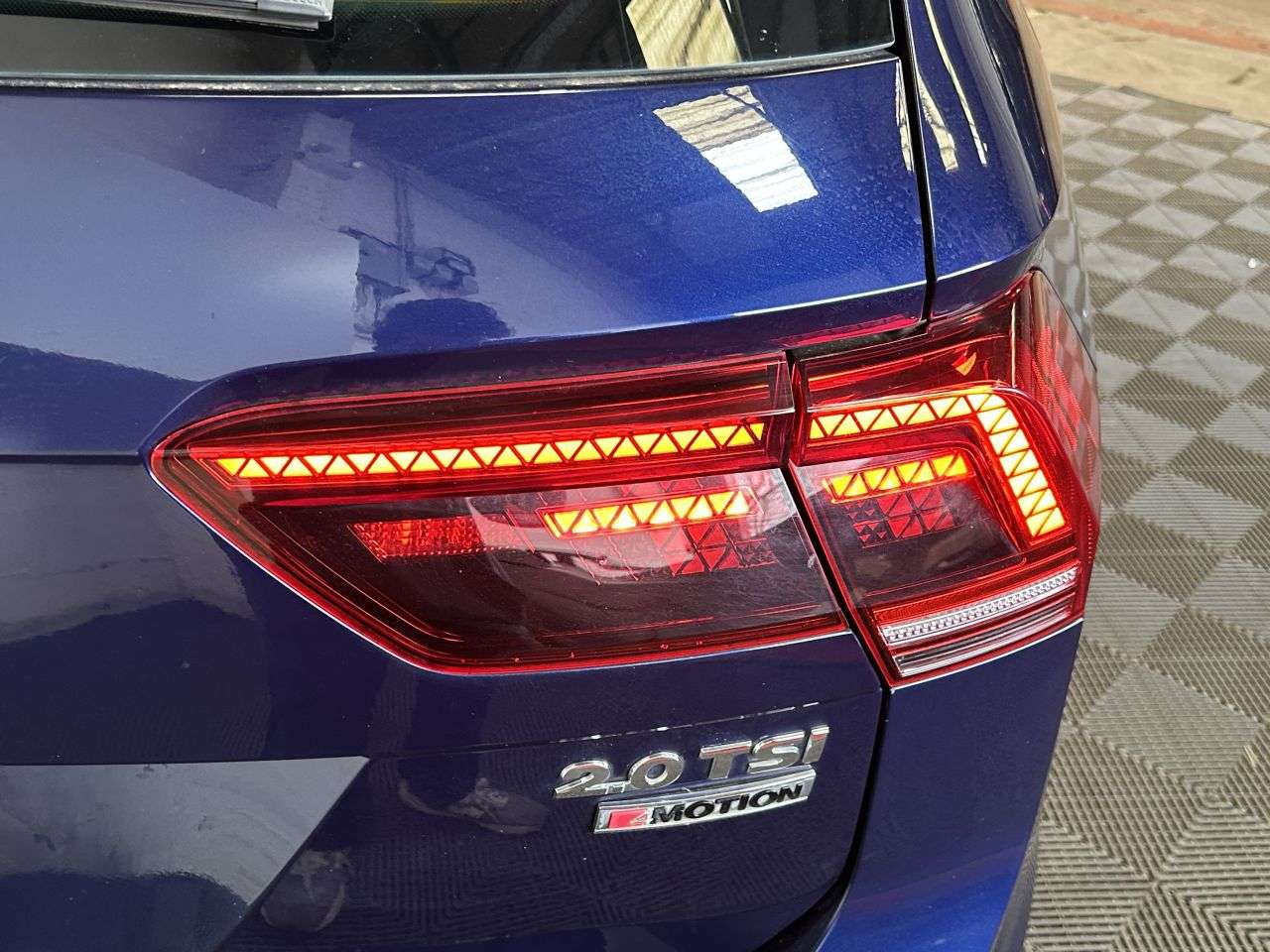 2017 VOLKSWAGEN TIGUAN 2017 VOLKSWAGEN TIGUAN