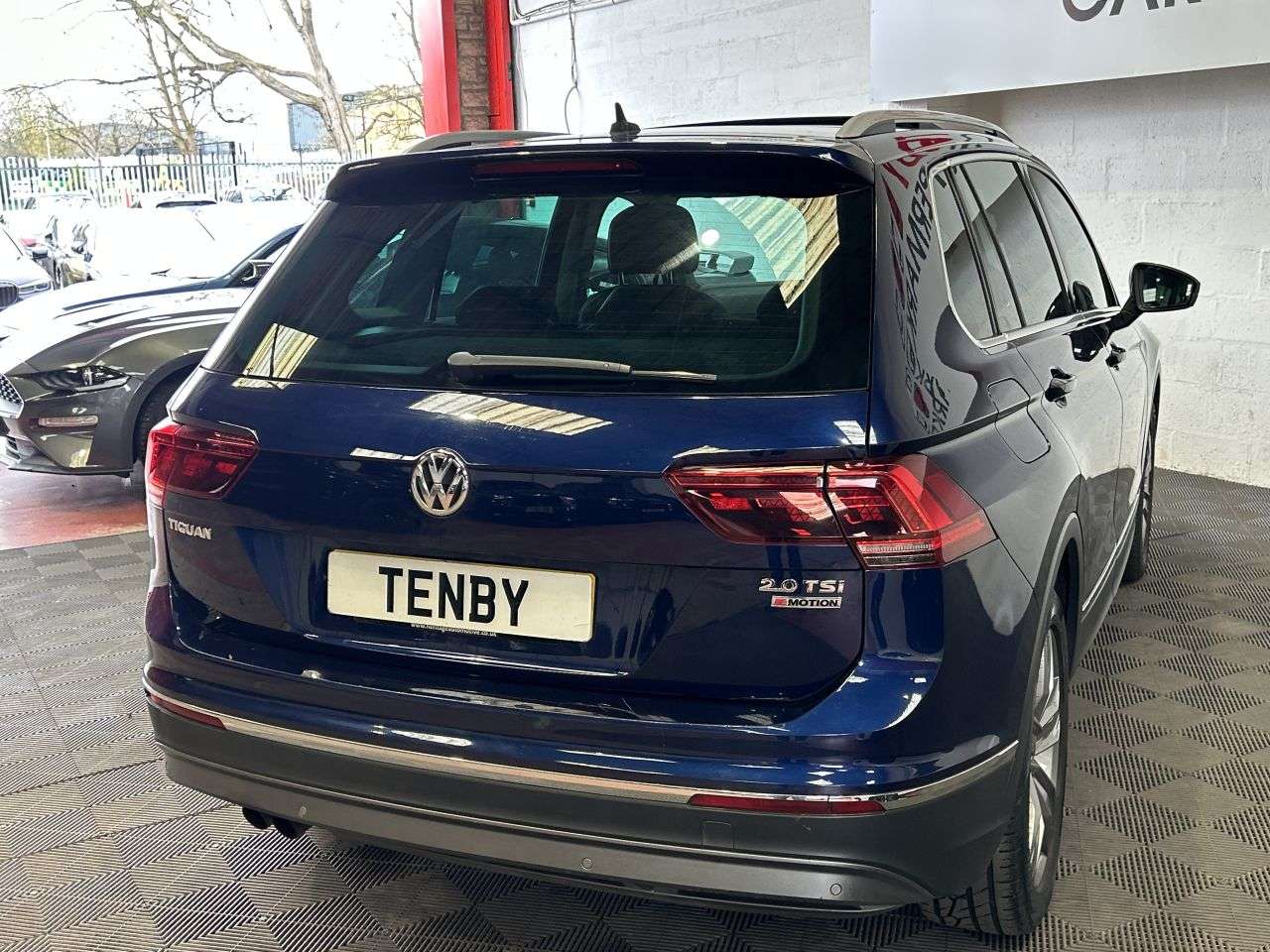 2017 VOLKSWAGEN TIGUAN 2017 VOLKSWAGEN TIGUAN