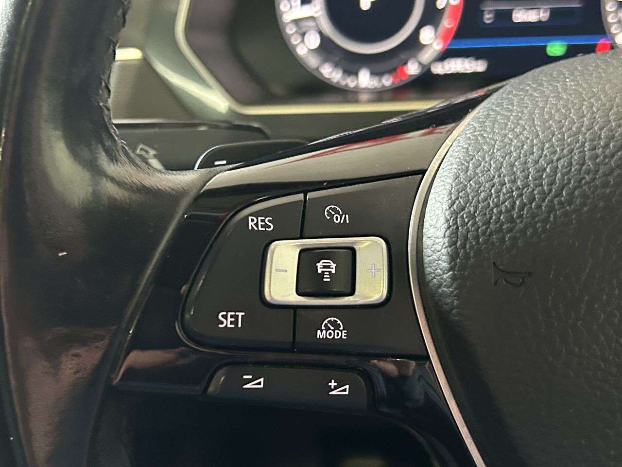 2017 VOLKSWAGEN TIGUAN 2017 VOLKSWAGEN TIGUAN