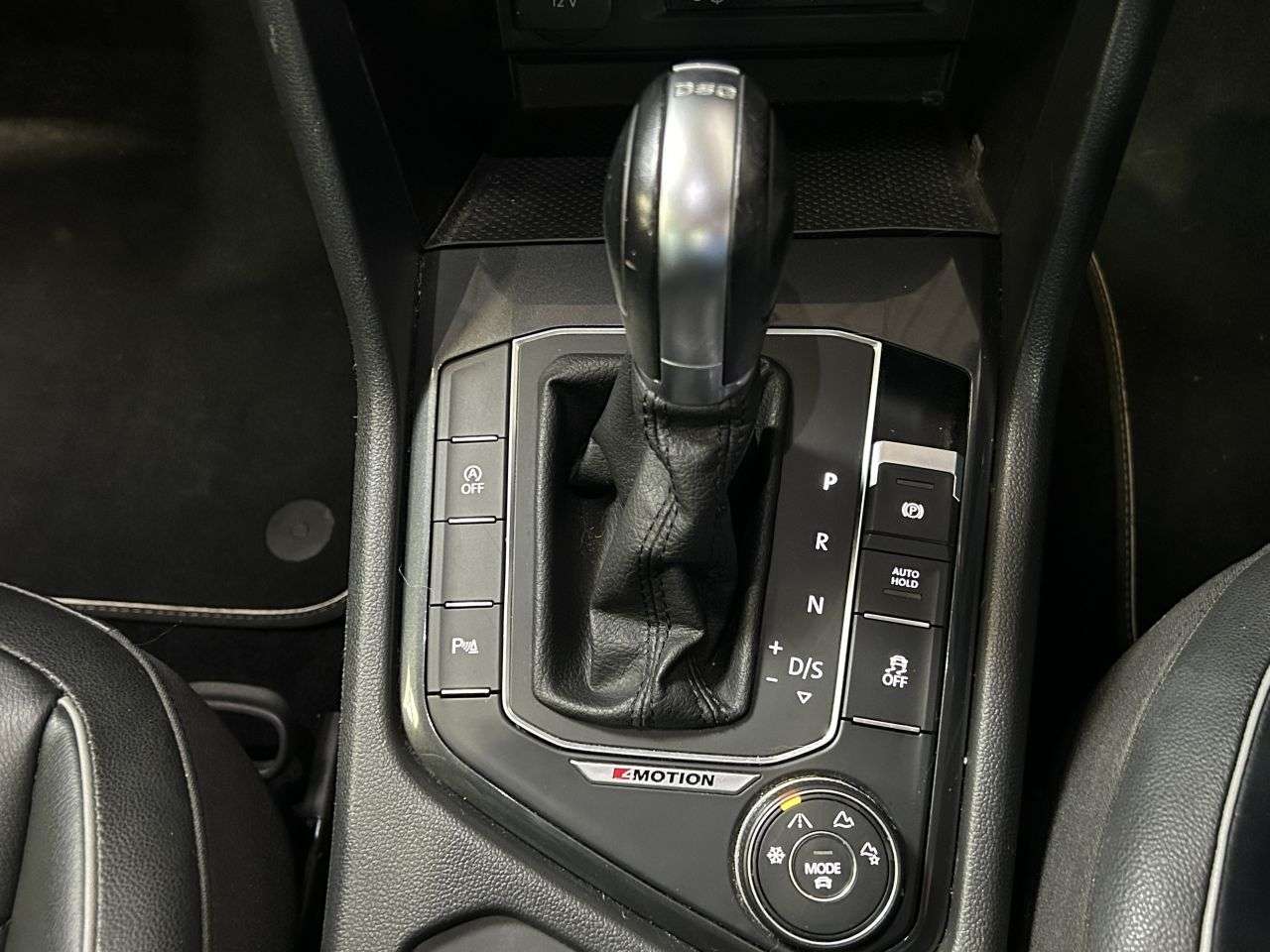 2017 VOLKSWAGEN TIGUAN 2017 VOLKSWAGEN TIGUAN