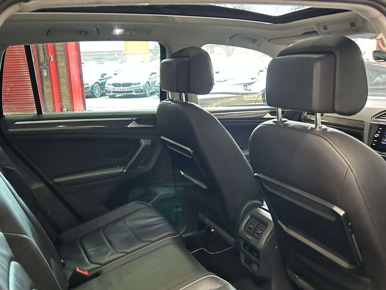 2017 VOLKSWAGEN TIGUAN 2017 VOLKSWAGEN TIGUAN