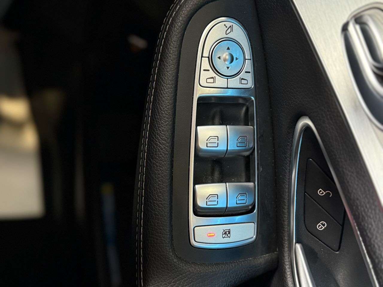 2017 MERCEDES-BENZ C-CLASS 2017 MERCEDES-BENZ C-CLASS