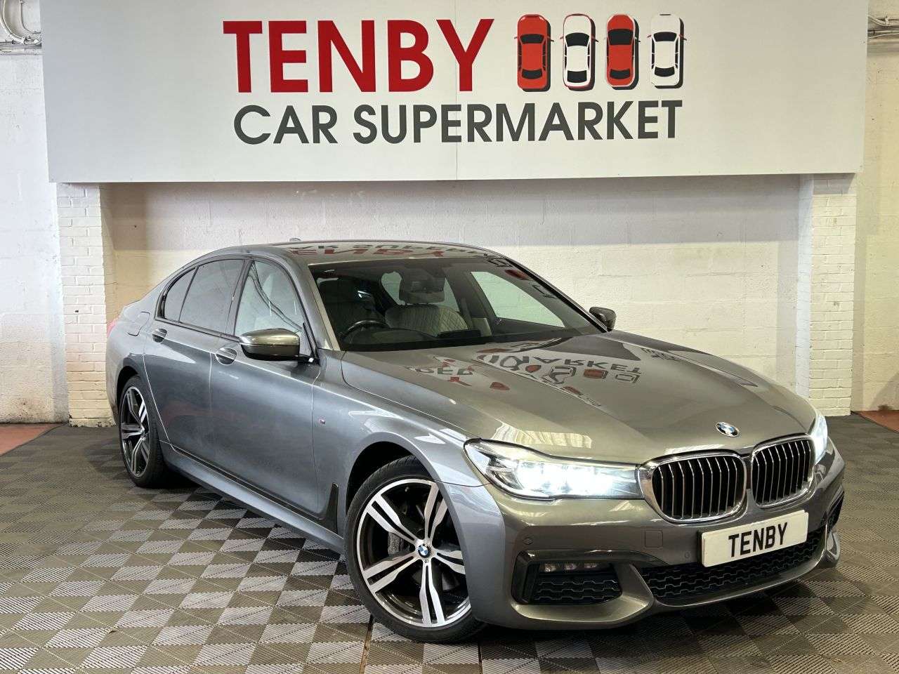A 2019 BMW 7 SERIES 3.0 730d M Sport Saloon 4dr Diesel Auto xDrive Euro 6 (s/s) (265 ps) FMASSA A 2019 BMW 7 SERIES 3.0 730d M Sport Saloon 4dr Diesel Auto xDrive Euro 6 (s/s) (265 ps) FMASSA