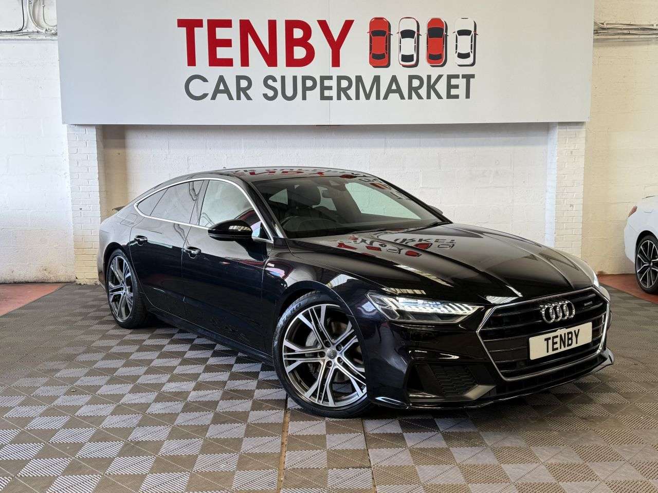 A 2019 AUDI A7 3.0 TDI V6 50 S line Sportback 5dr Diesel Tiptronic quattro Euro 6 (s/s) (2 A 2019 AUDI A7 3.0 TDI V6 50 S line Sportback 5dr Diesel Tiptronic quattro Euro 6 (s/s) (2
