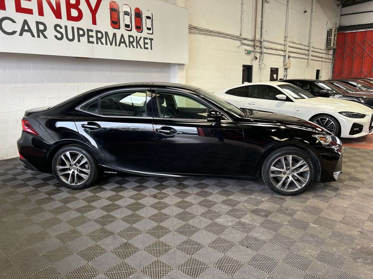 2019 LEXUS IS 2019 LEXUS IS