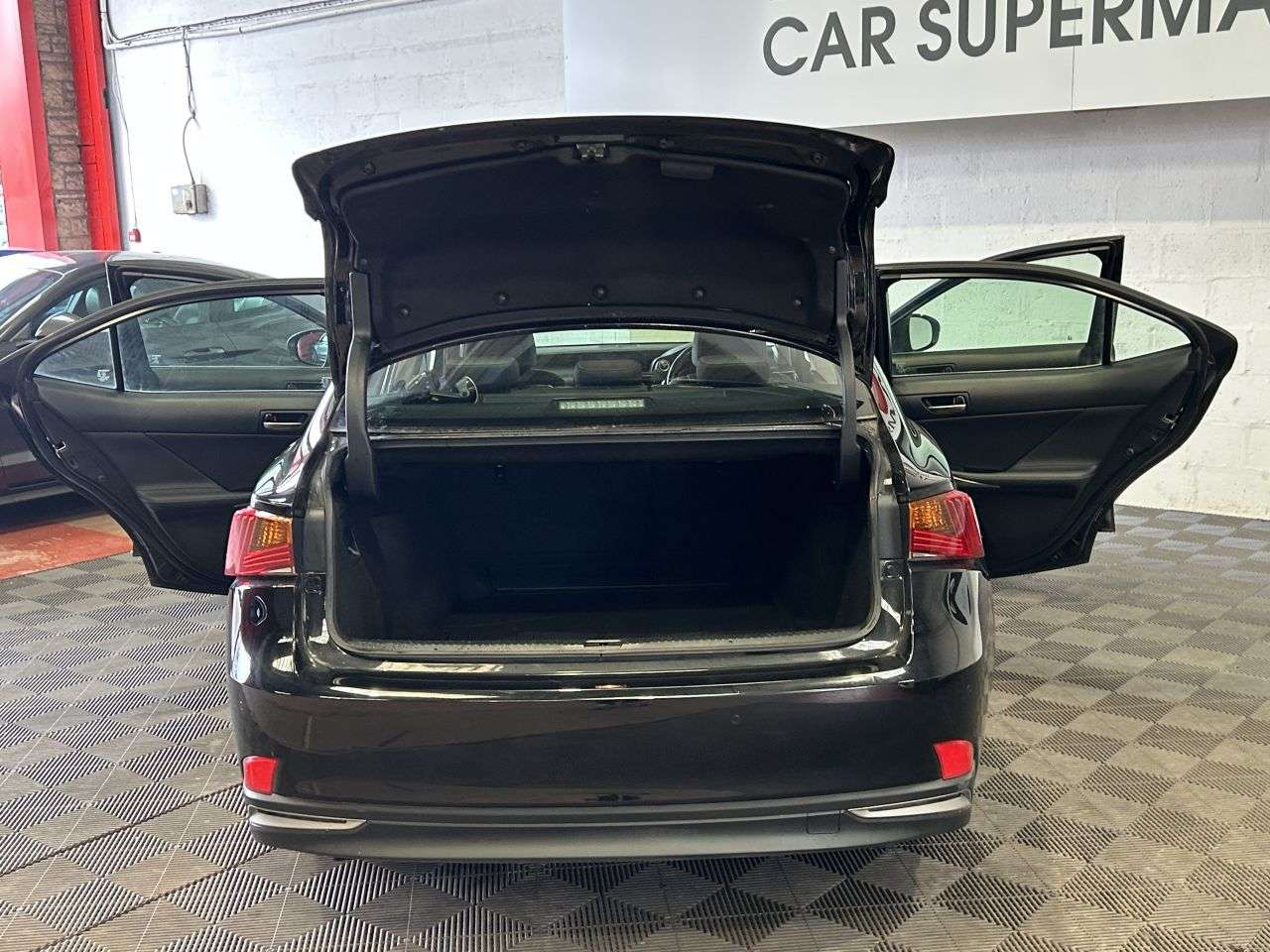 2019 LEXUS IS 2019 LEXUS IS