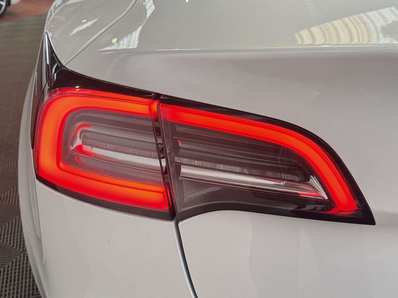 2021 TESLA MODEL 3 2021 TESLA MODEL 3