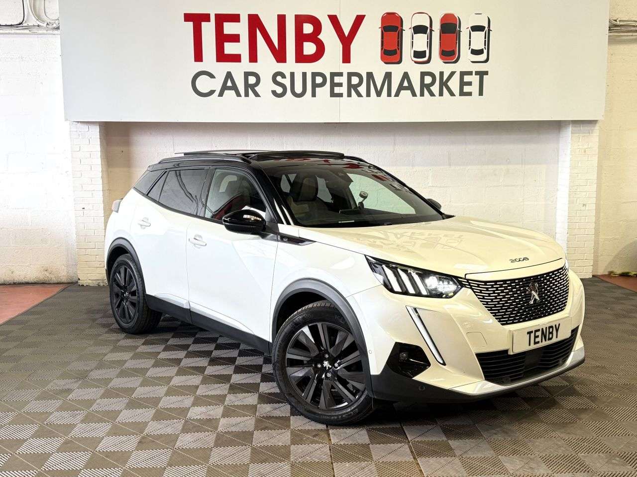 A 2020 PEUGEOT E-2008 50kWh GT SUV 5dr Electric Auto (136 ps) A 2020 PEUGEOT E-2008 50kWh GT SUV 5dr Electric Auto (136 ps)