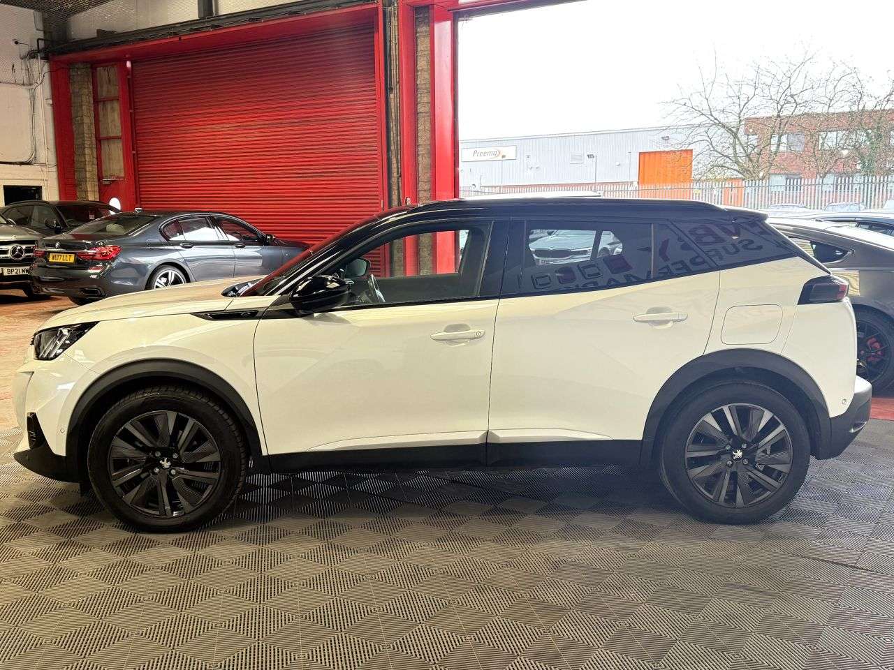 2020 PEUGEOT E-2008 2020 PEUGEOT E-2008