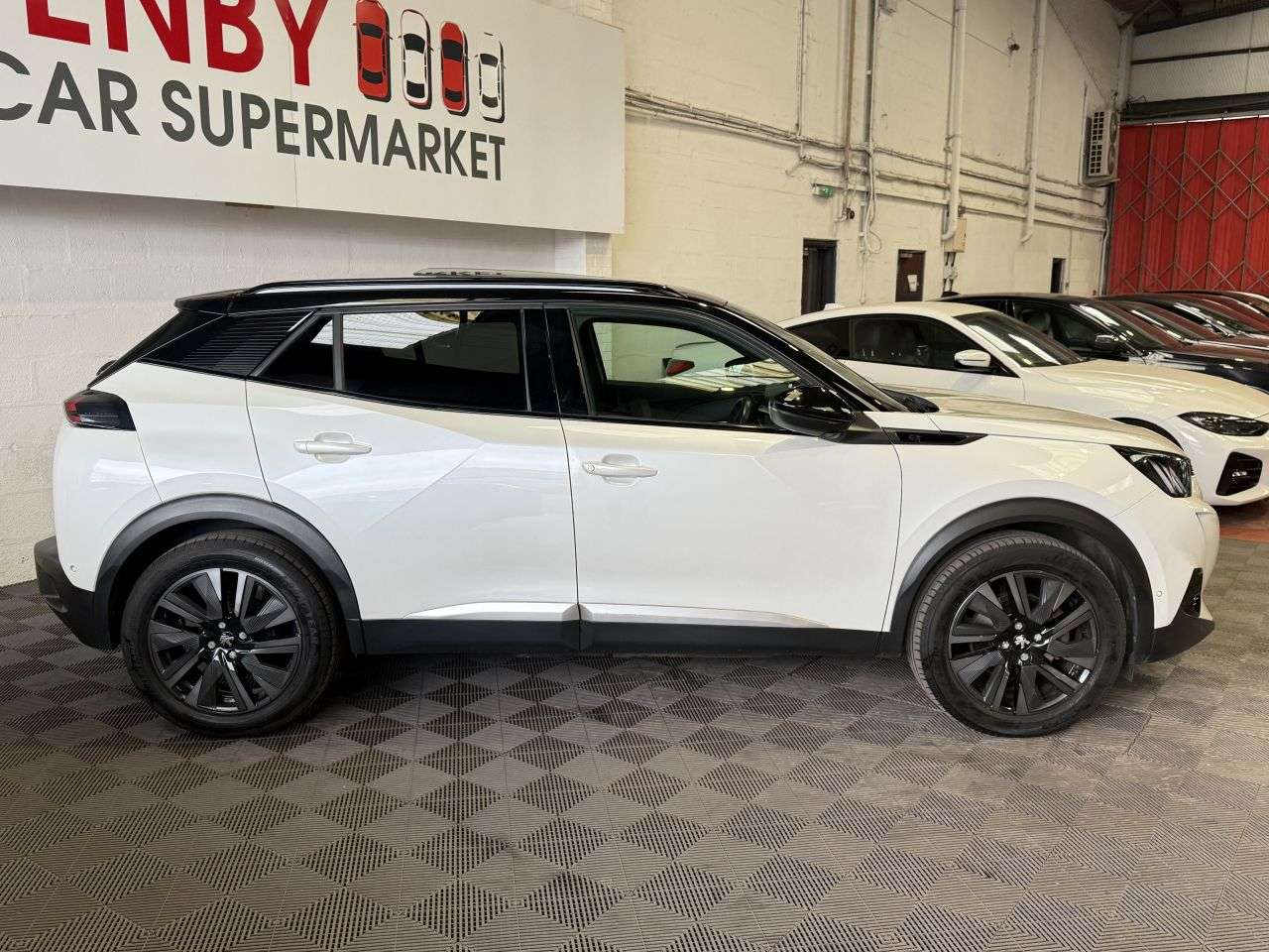 2020 PEUGEOT E-2008 2020 PEUGEOT E-2008