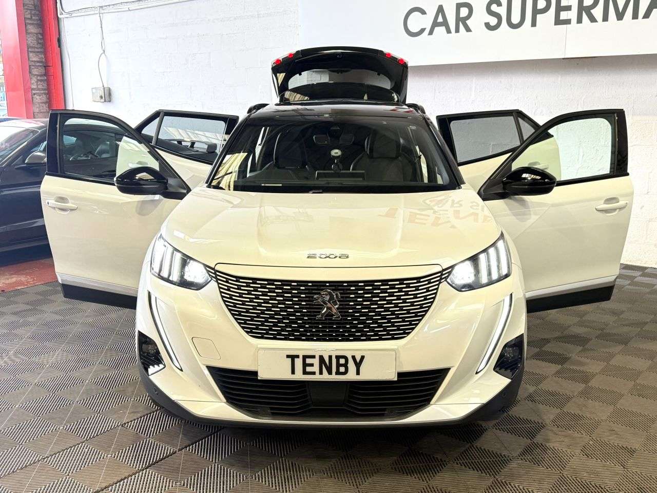 2020 PEUGEOT E-2008 2020 PEUGEOT E-2008