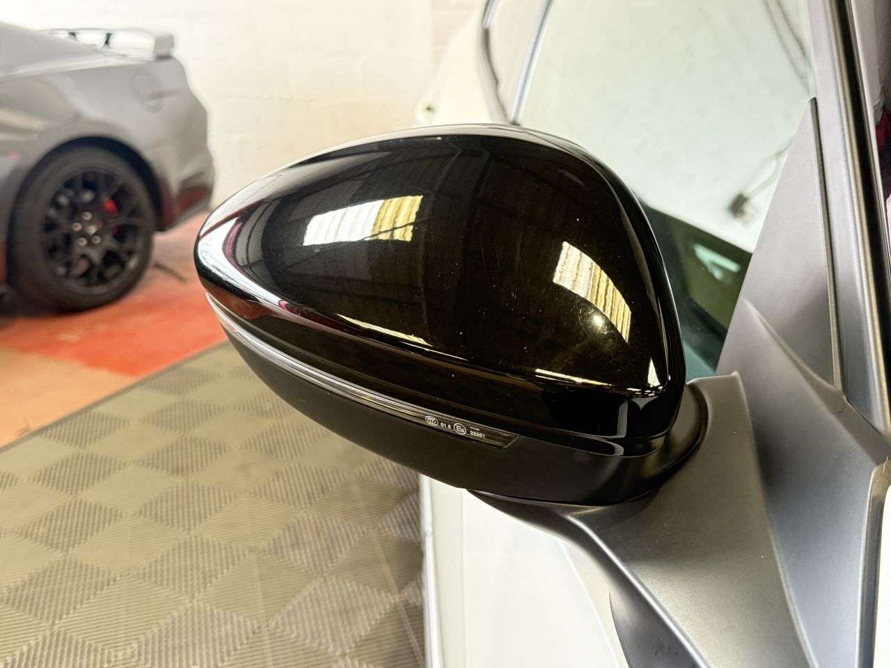 2020 PEUGEOT E-2008 2020 PEUGEOT E-2008