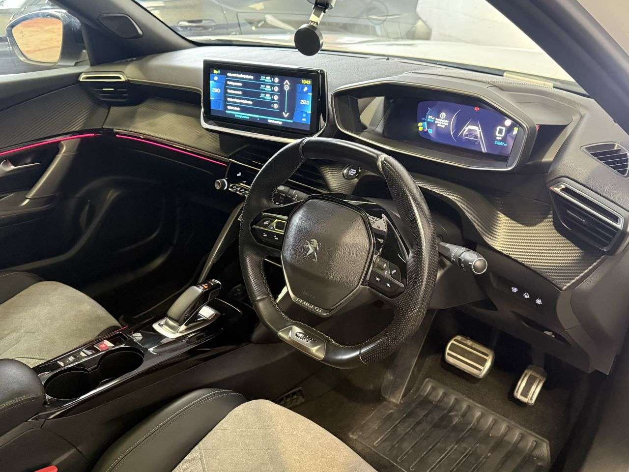 2020 PEUGEOT E-2008 2020 PEUGEOT E-2008