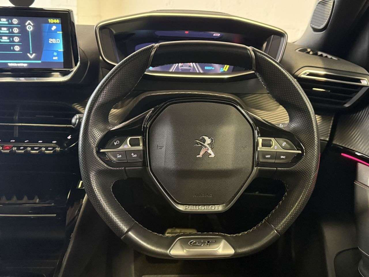 2020 PEUGEOT E-2008 2020 PEUGEOT E-2008