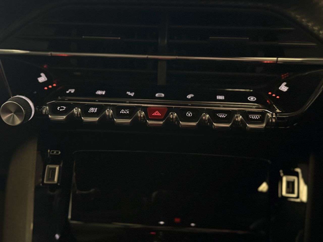 2020 PEUGEOT E-2008 2020 PEUGEOT E-2008