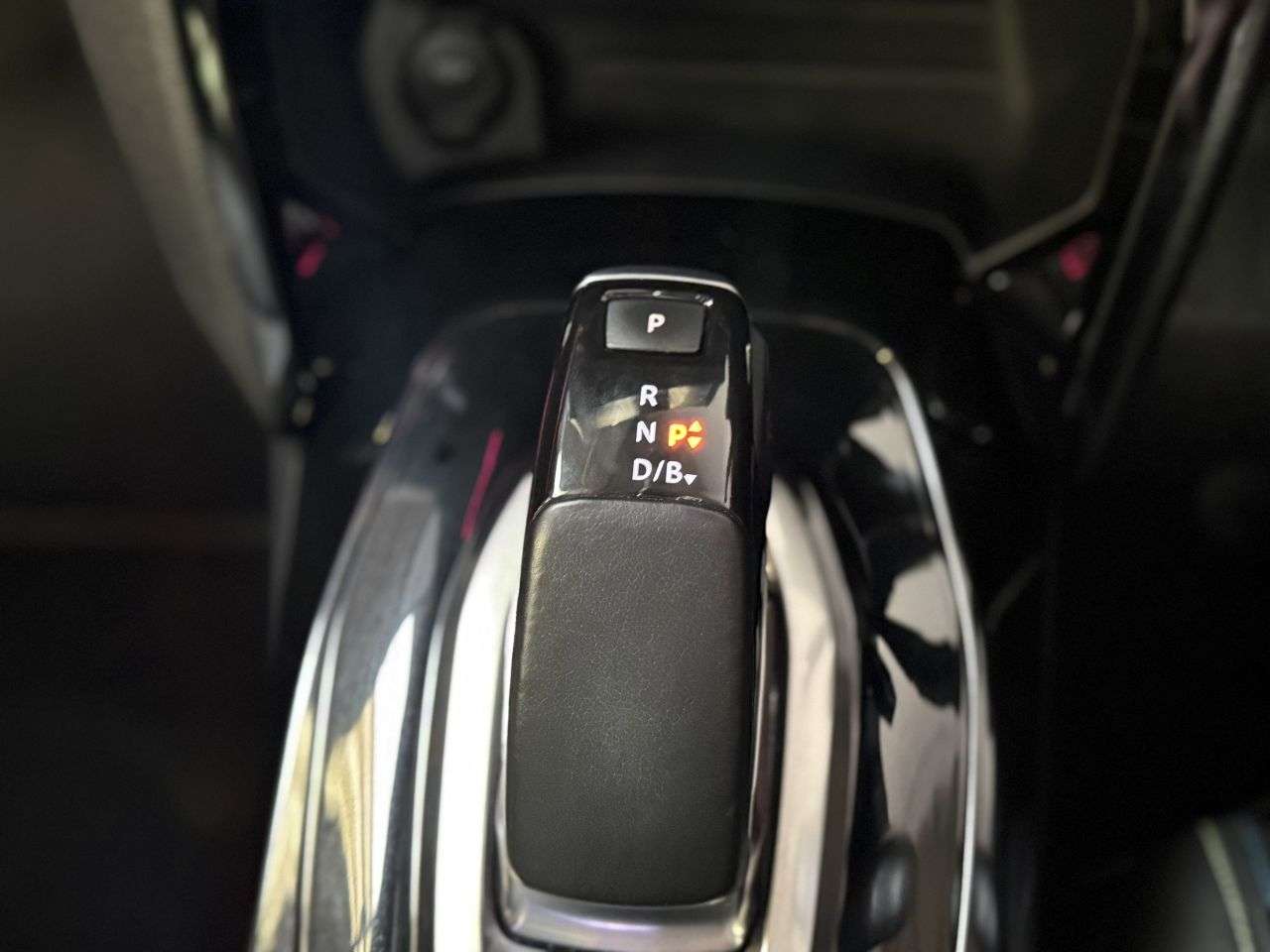 2020 PEUGEOT E-2008 2020 PEUGEOT E-2008