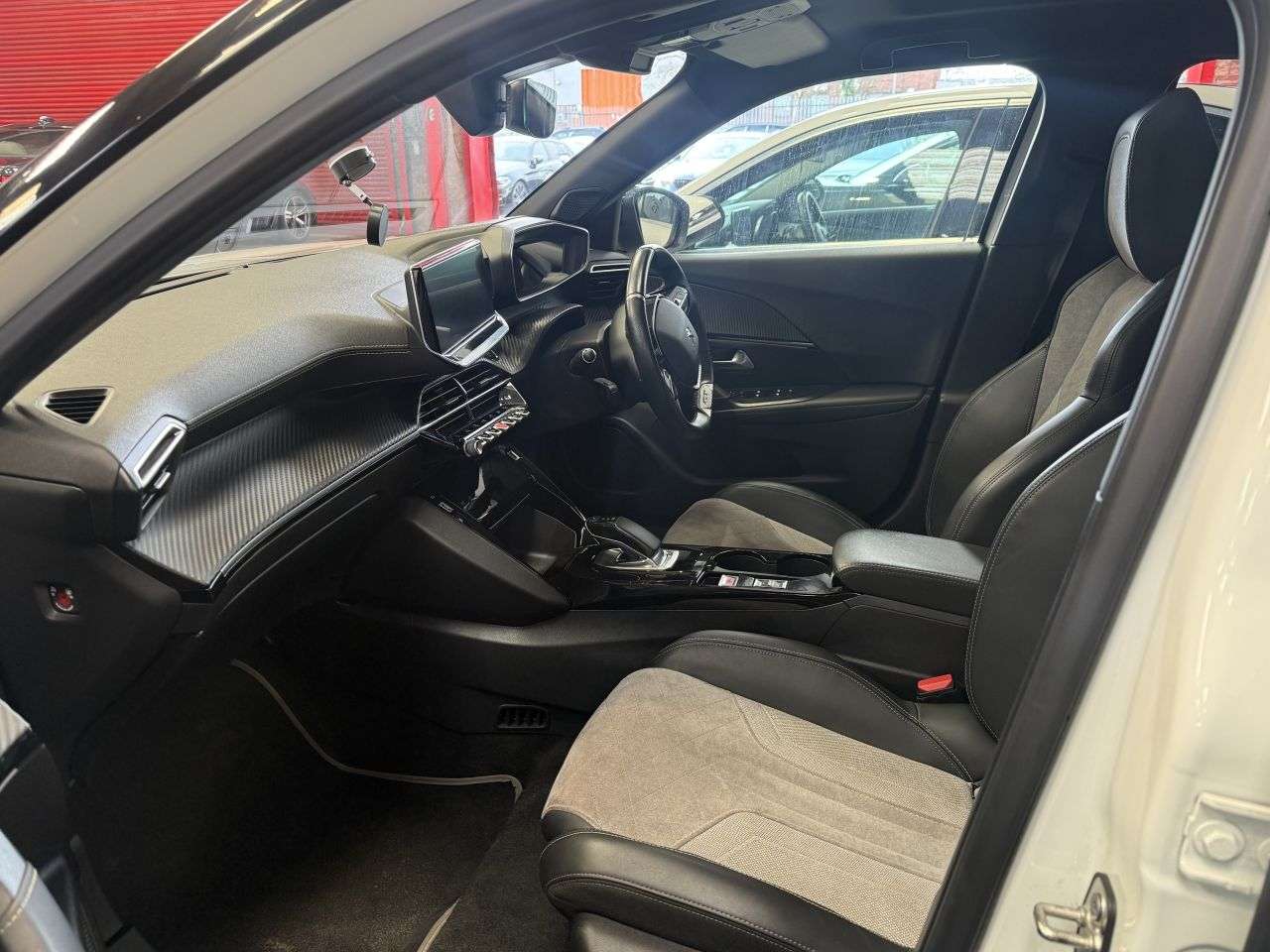 2020 PEUGEOT E-2008 2020 PEUGEOT E-2008