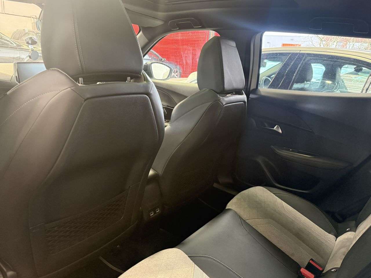 2020 PEUGEOT E-2008 2020 PEUGEOT E-2008