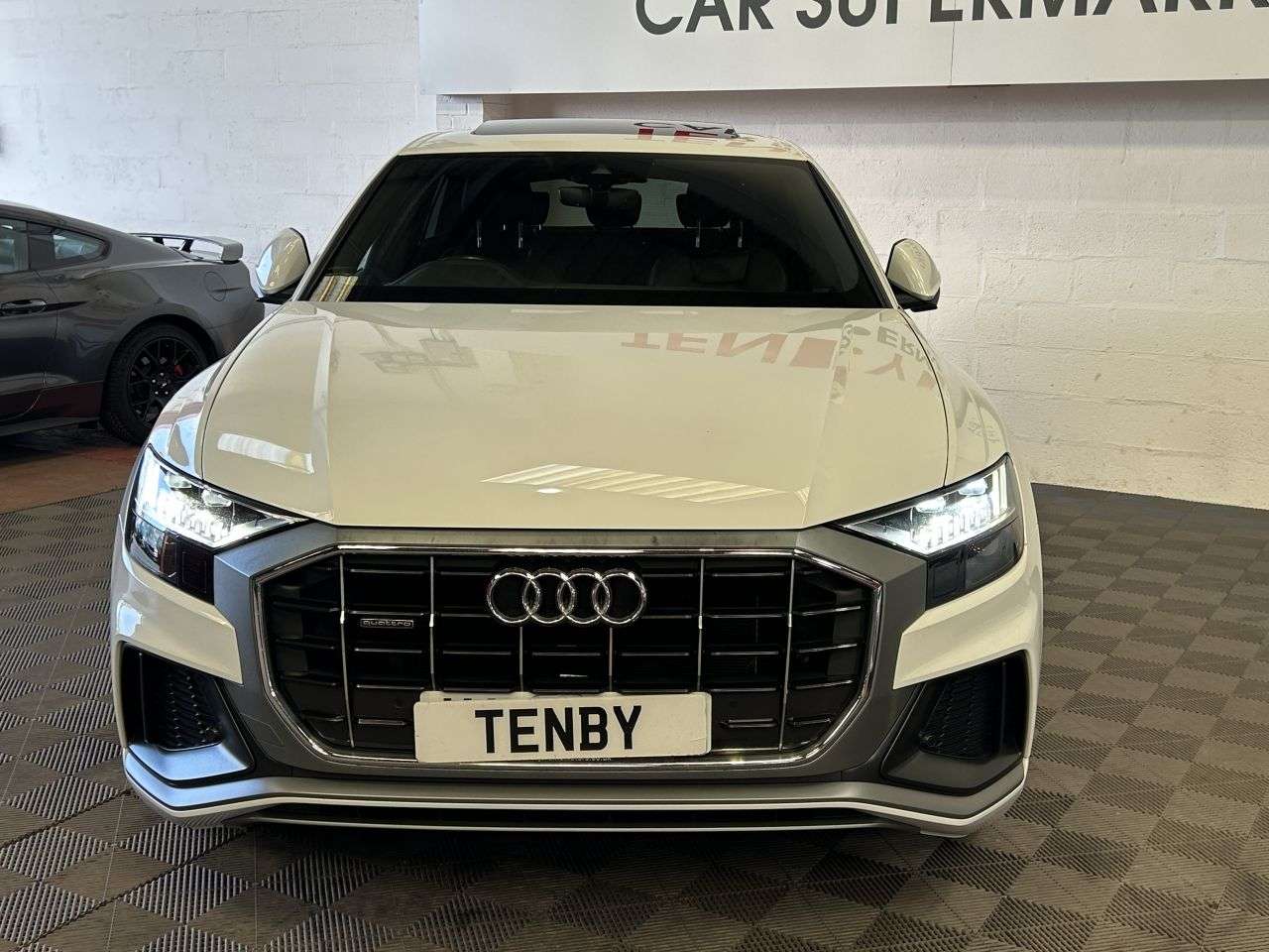 A 2018 AUDI Q8 3.0 TDI V6 50 S line SUV 5dr Diesel Tiptronic quattro Euro 6 (s/s) (286 ps) A 2018 AUDI Q8 3.0 TDI V6 50 S line SUV 5dr Diesel Tiptronic quattro Euro 6 (s/s) (286 ps)