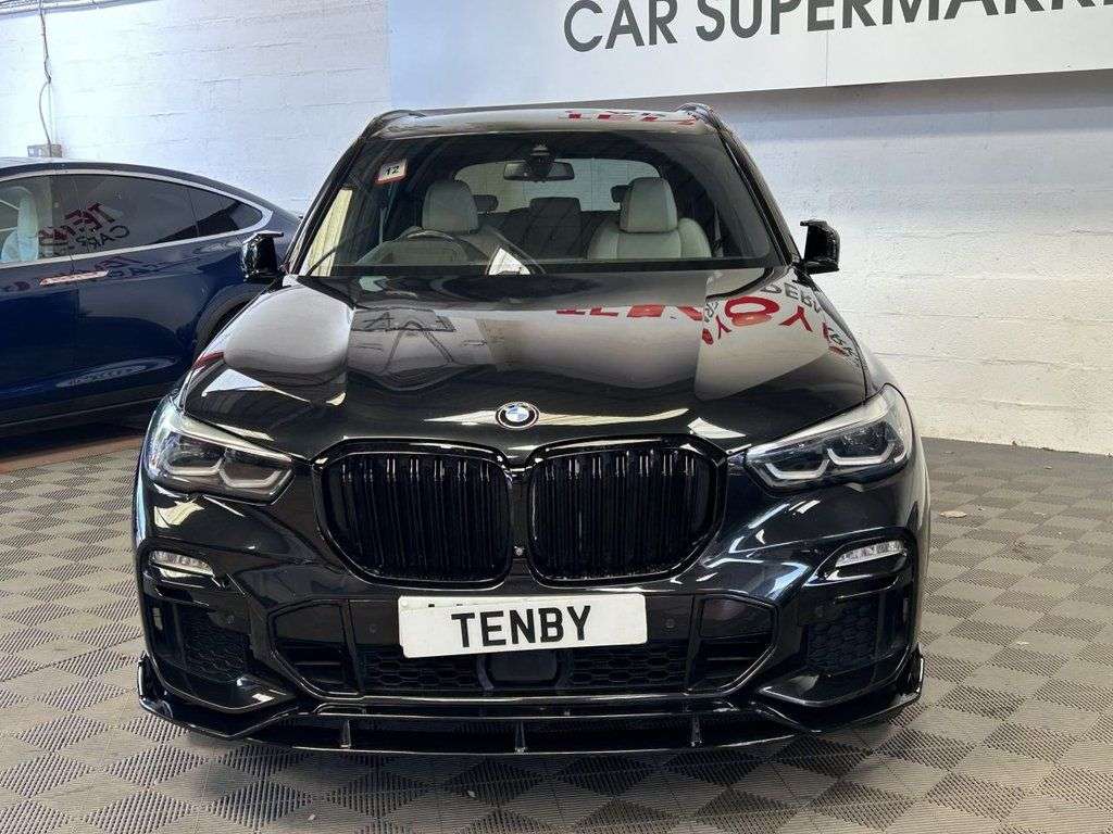 A 2019 BMW X5 3.0 30d M Sport SUV 5dr Diesel Auto xDrive Euro 6 (s/s) (265 ps) A 2019 BMW X5 3.0 30d M Sport SUV 5dr Diesel Auto xDrive Euro 6 (s/s) (265 ps)