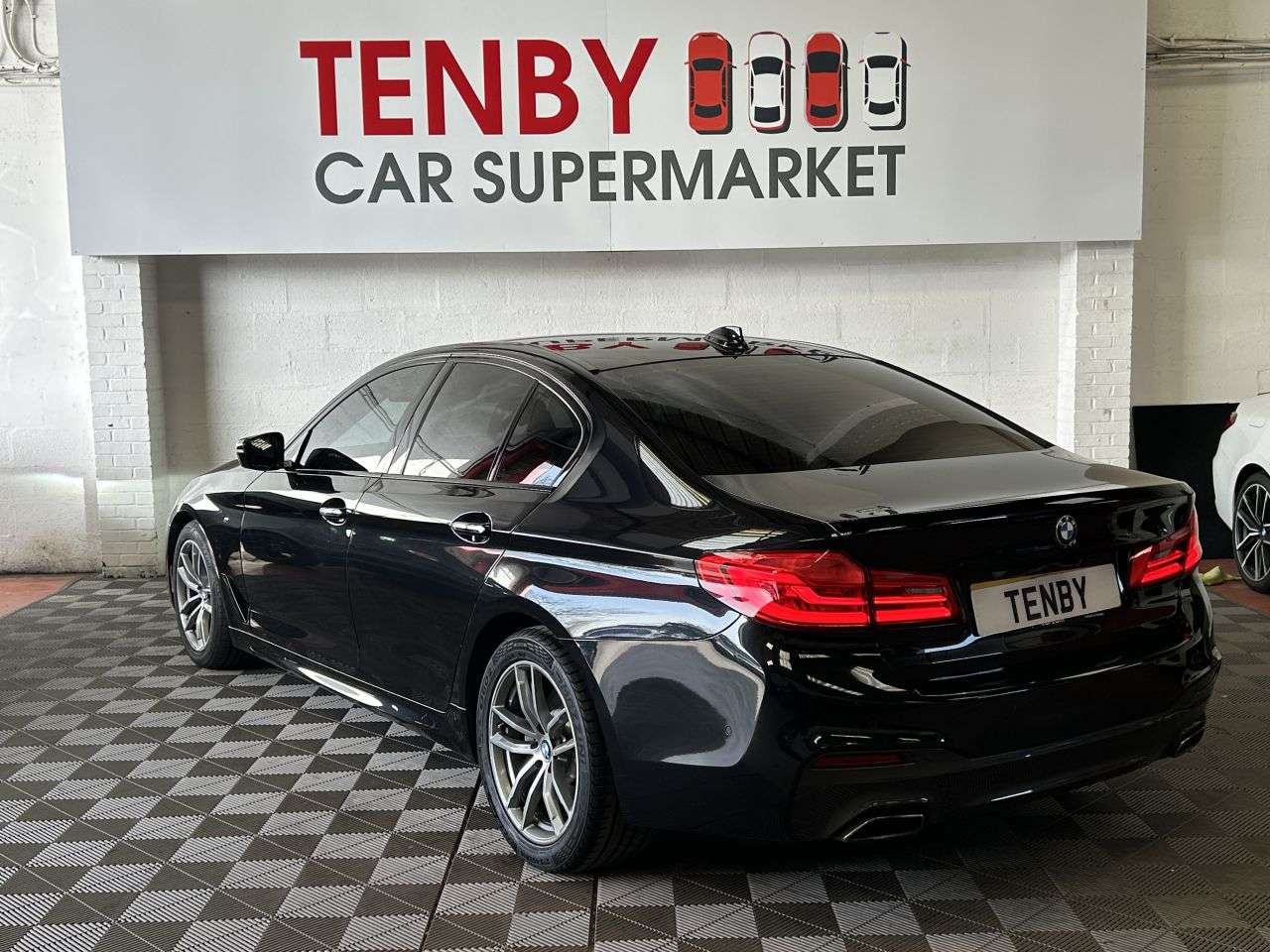 2017 BMW 5 SERIES 2017 BMW 5 SERIES