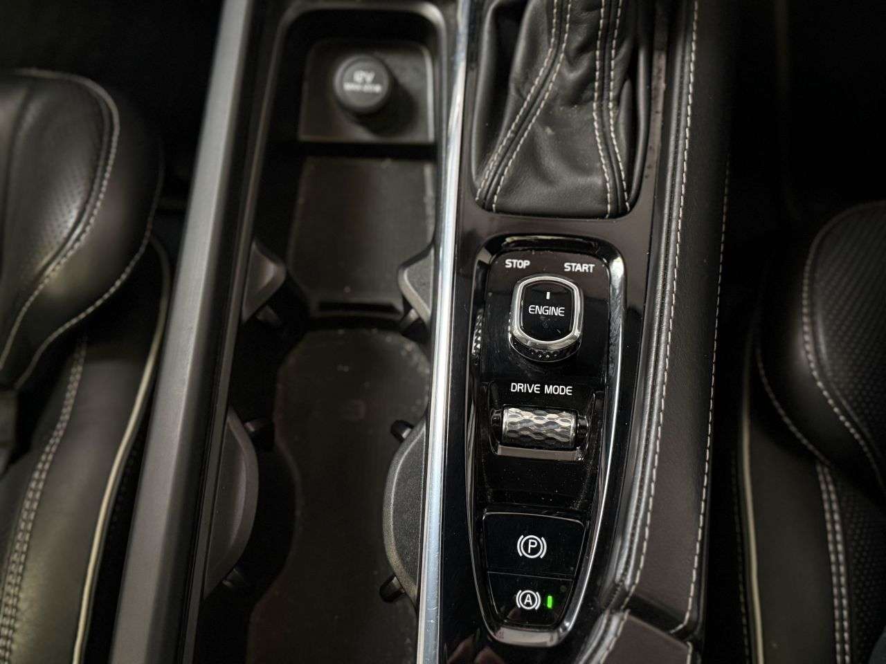 2015 VOLVO XC90 2015 VOLVO XC90