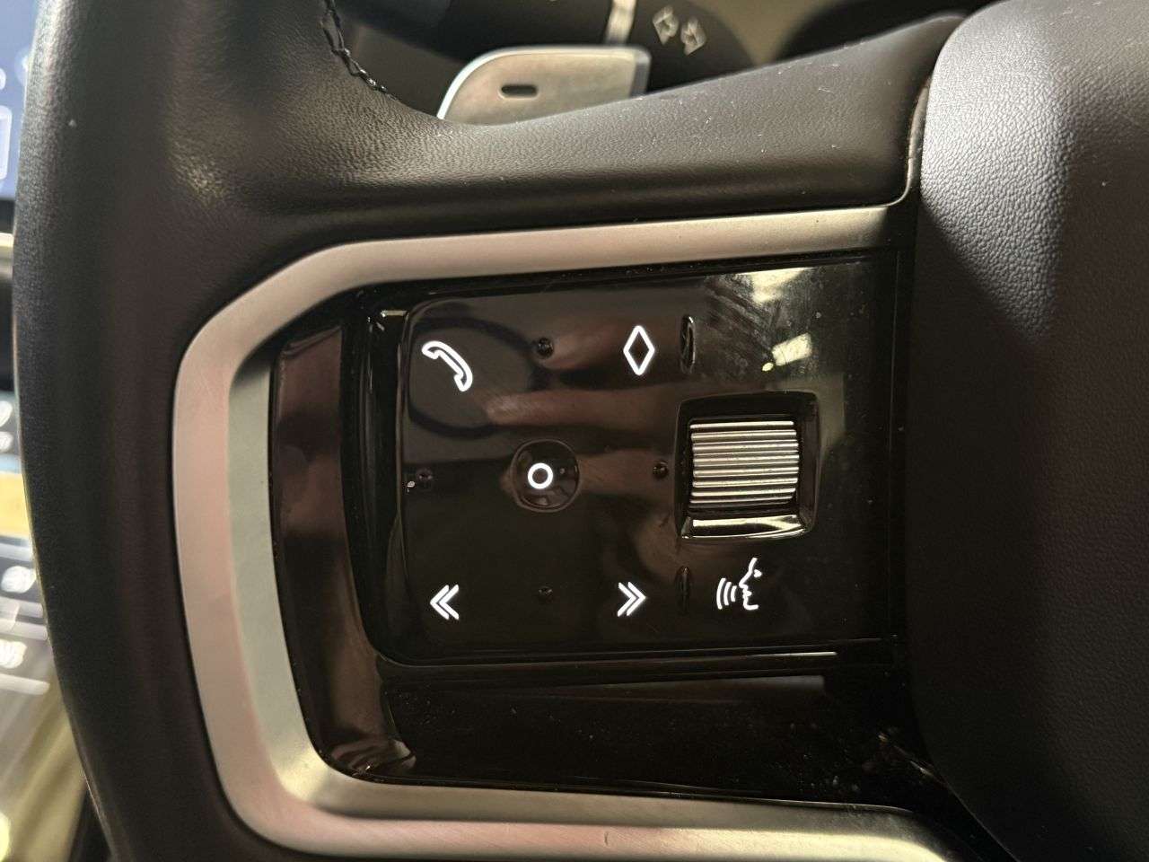 2021 LAND ROVER RANGE ROVER VELAR 2021 LAND ROVER RANGE ROVER VELAR