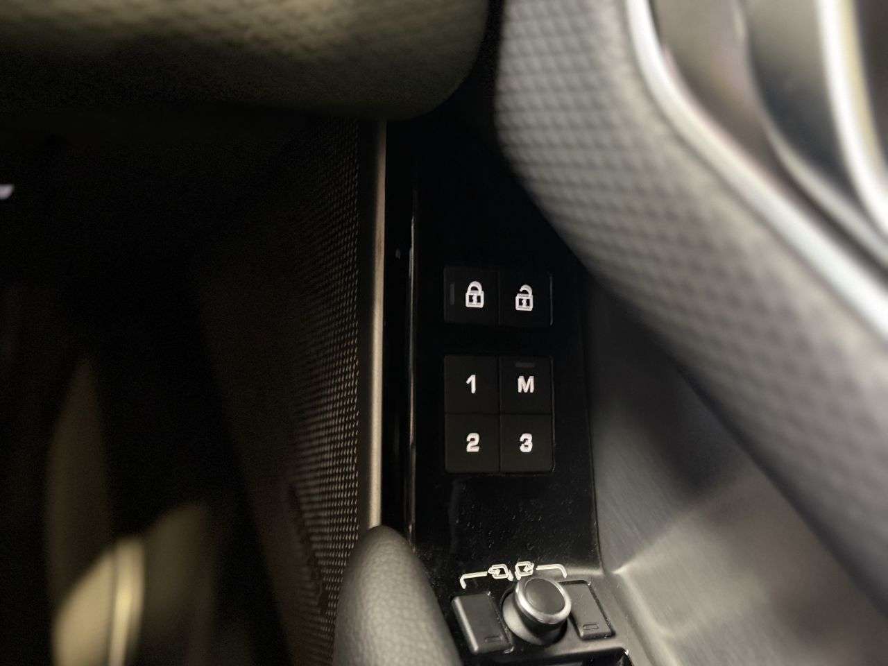 2021 LAND ROVER RANGE ROVER VELAR 2021 LAND ROVER RANGE ROVER VELAR