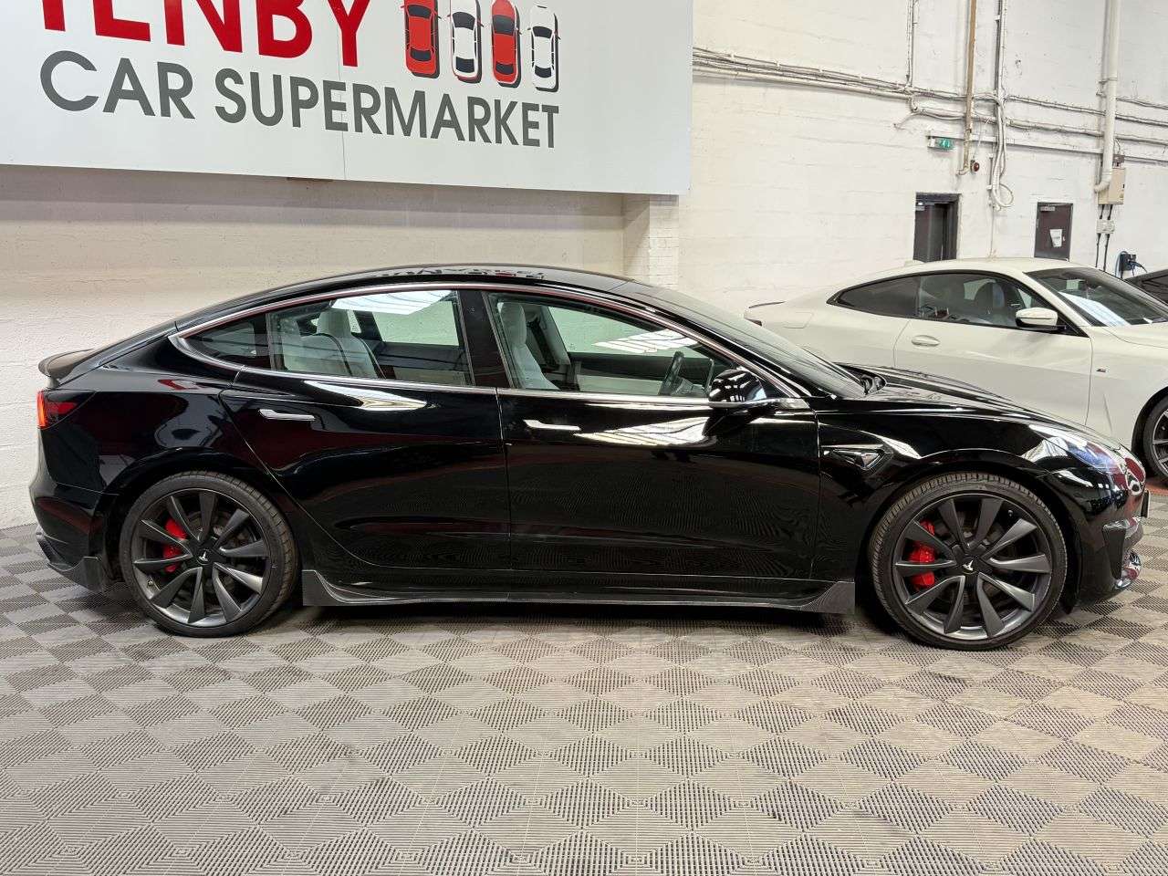 2019 TESLA MODEL 3 2019 TESLA MODEL 3