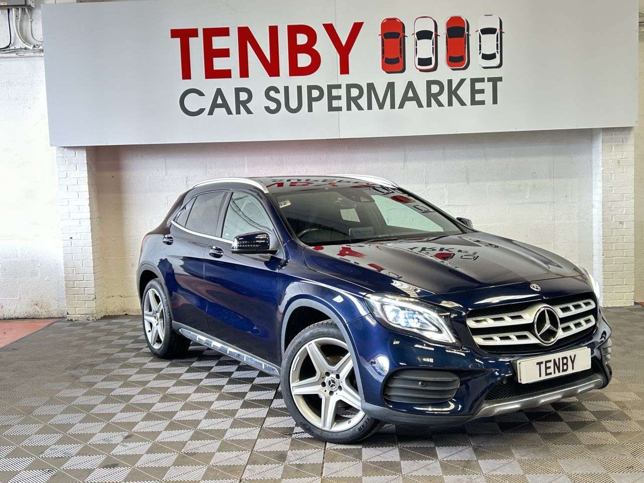 A 2018 MERCEDES-BENZ GLA 1.6 GLA200 AMG Line (Premium) SUV 5dr Petrol 7G-DCT Euro 6 (s/s) (156 ps) F A 2018 MERCEDES-BENZ GLA 1.6 GLA200 AMG Line (Premium) SUV 5dr Petrol 7G-DCT Euro 6 (s/s) (156 ps) F