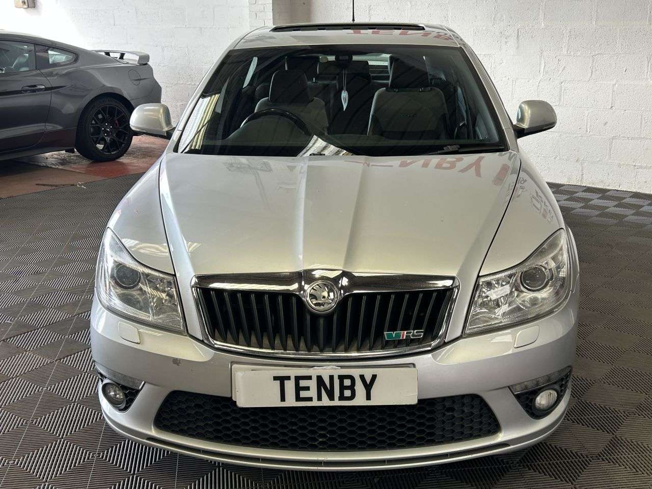 A 2011 SKODA OCTAVIA 2.0 TDI vRS Hatchback 5dr Diesel DSG Euro 5 (170 ps) A 2011 SKODA OCTAVIA 2.0 TDI vRS Hatchback 5dr Diesel DSG Euro 5 (170 ps)