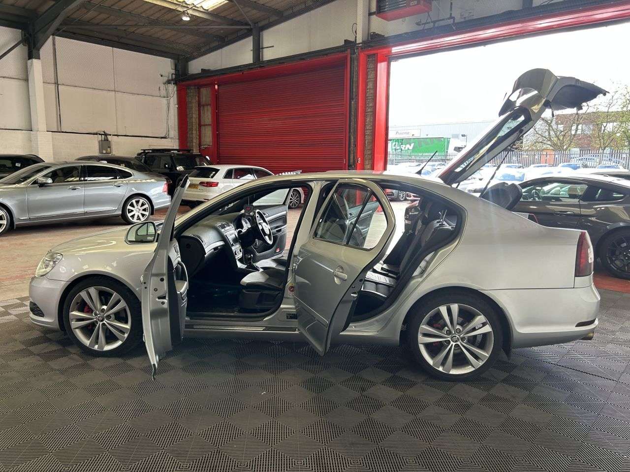 2011 SKODA OCTAVIA 2011 SKODA OCTAVIA