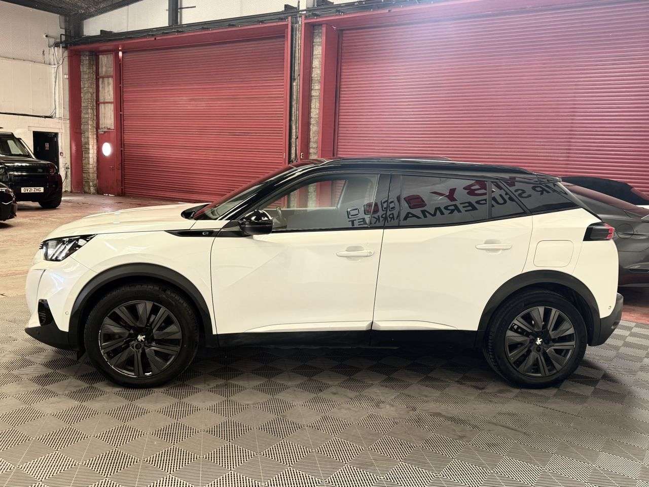 2021 PEUGEOT E-2008 2021 PEUGEOT E-2008