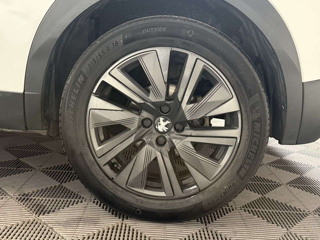 2021 PEUGEOT E-2008 2021 PEUGEOT E-2008