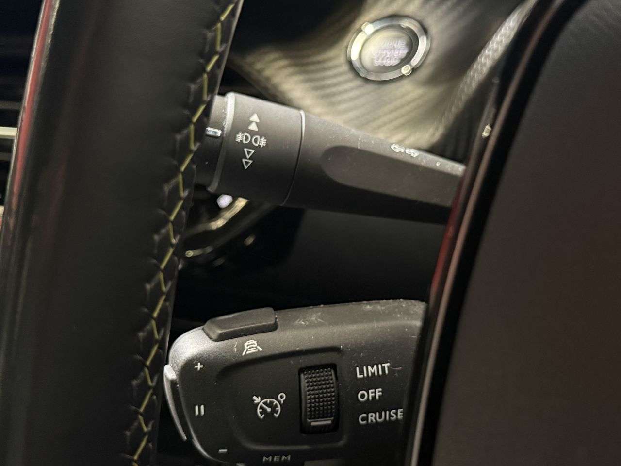 2021 PEUGEOT E-2008 2021 PEUGEOT E-2008