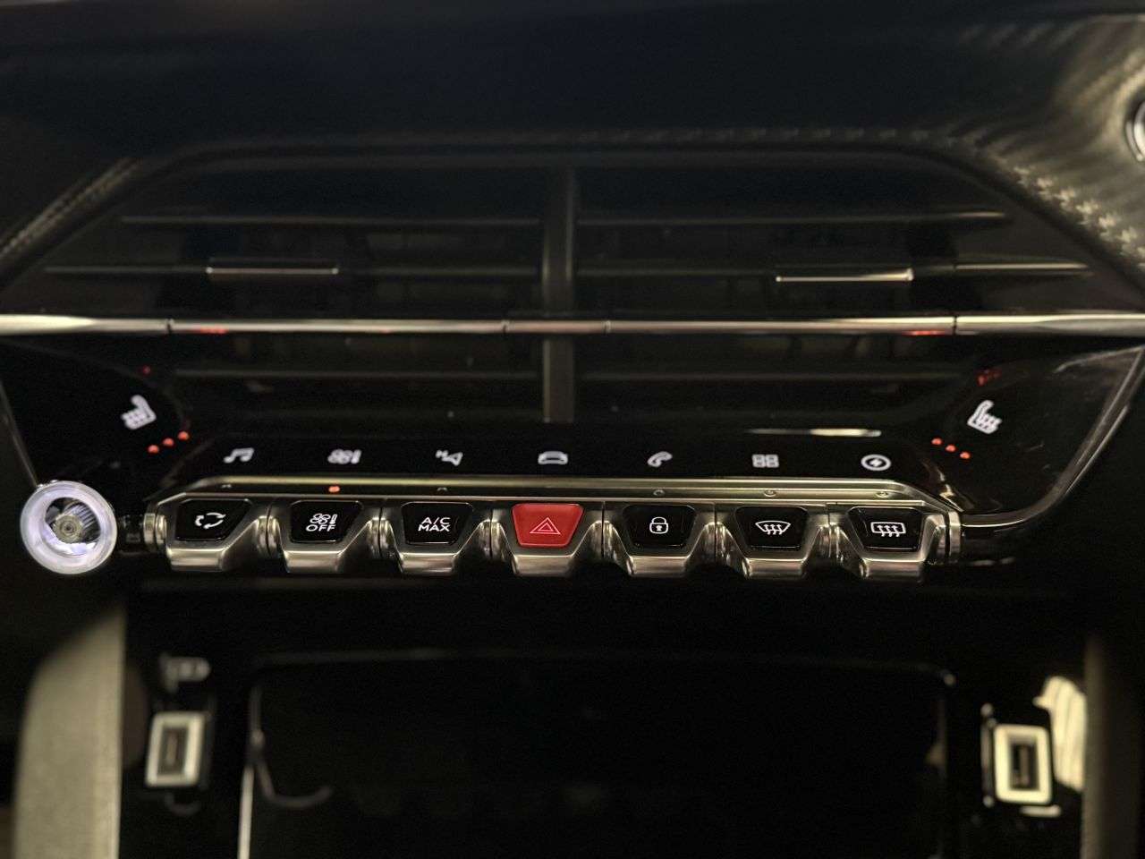 2021 PEUGEOT E-2008 2021 PEUGEOT E-2008