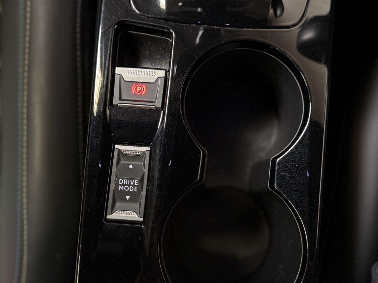 2021 PEUGEOT E-2008 2021 PEUGEOT E-2008